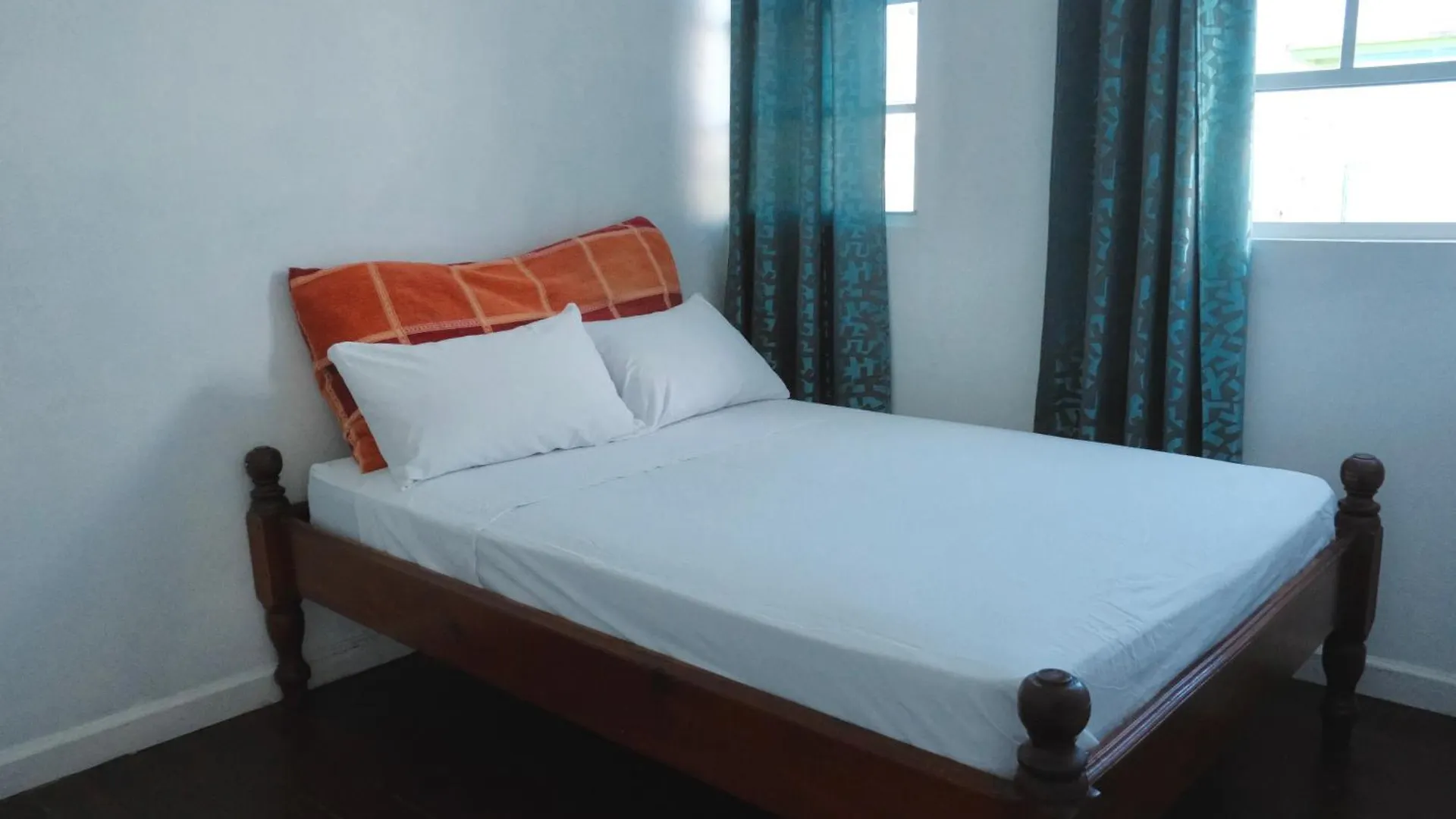 Victoria Green Living Place, Roseau 0*,  Dominica